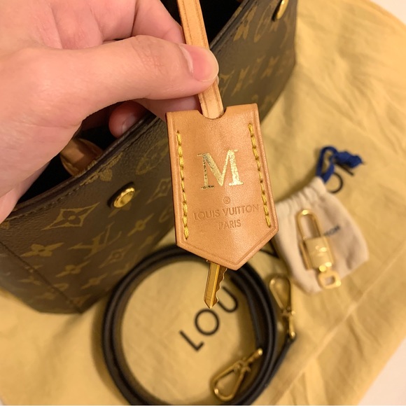 Authentic Louis Vuitton Montaigne BB hand bag purse *please read* - Picture 8 of 9